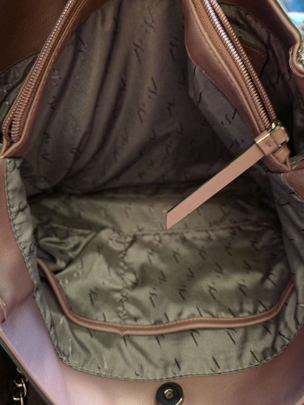 Simply Vera Vera Wang Two-Tone Mauve and Blush Shoulder Bag - Picture 6 of 6